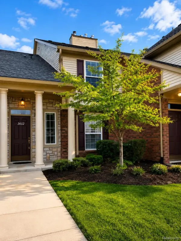 3612 Oakmonte Boulevard, Rochester, MI 48306