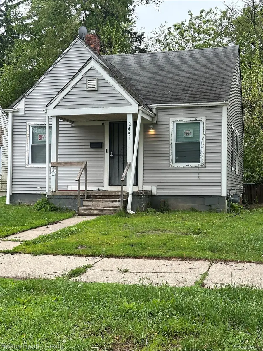 8451 Greenview Avenue, Detroit, MI 48228 - #2