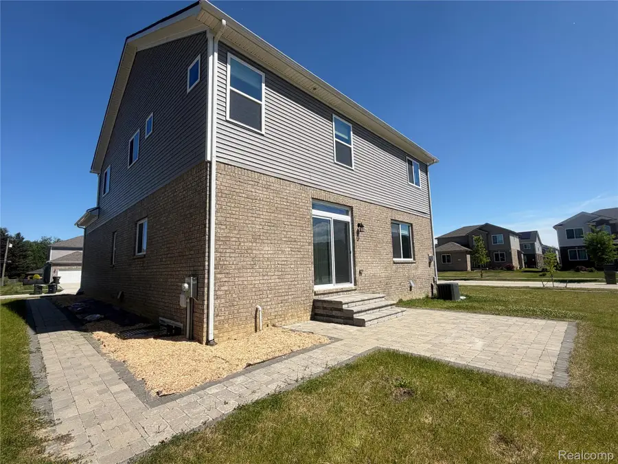 33259 Blue Spruce Drive, Sterling Heights, MI 48310 - #3