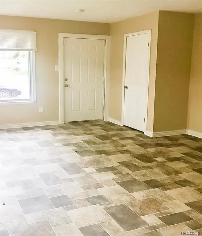 8090 Robson Street, Detroit, MI 48228 - #2