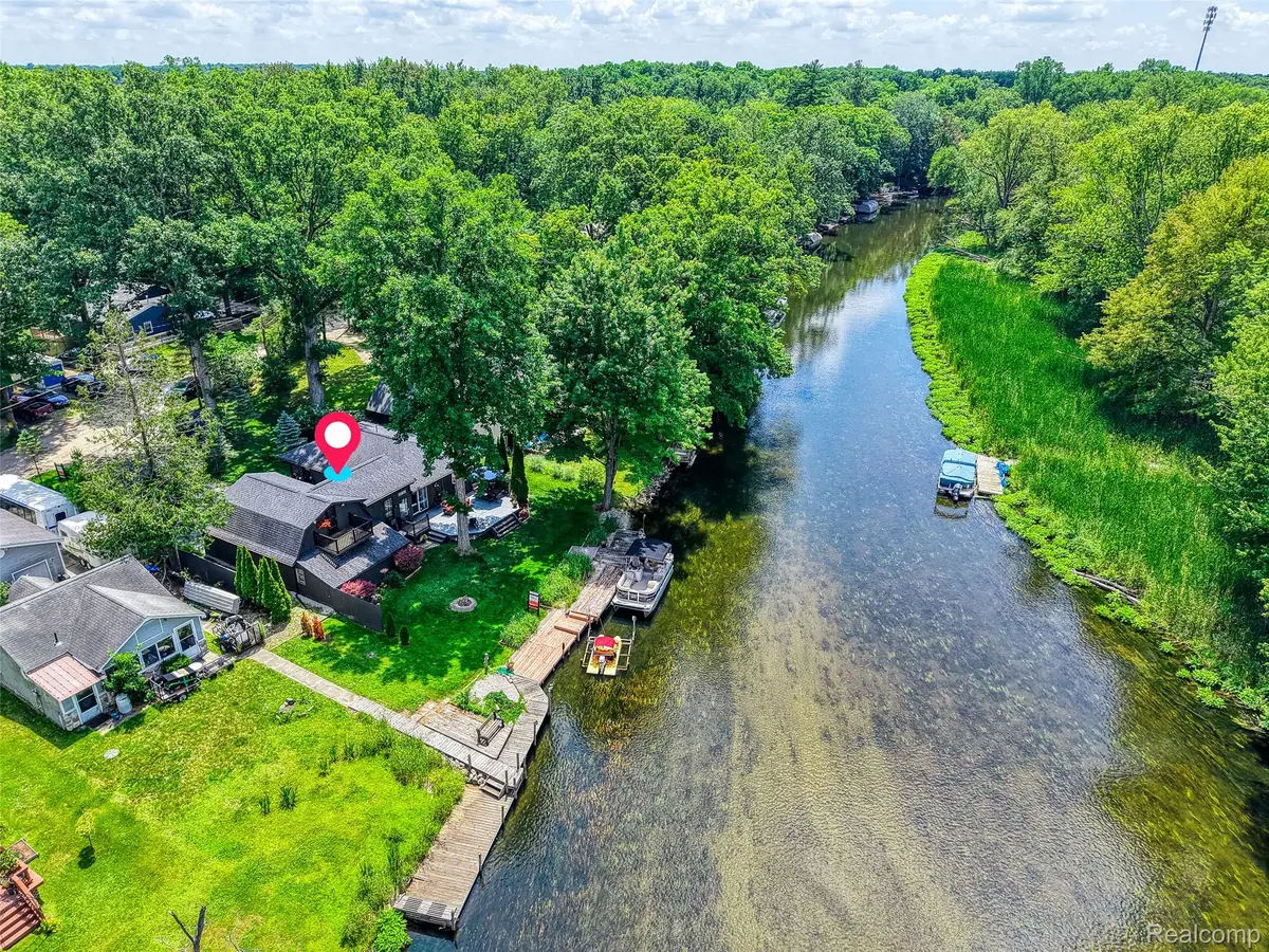 6415 Riverdale Road, Hamburg, MI 48189 - #1