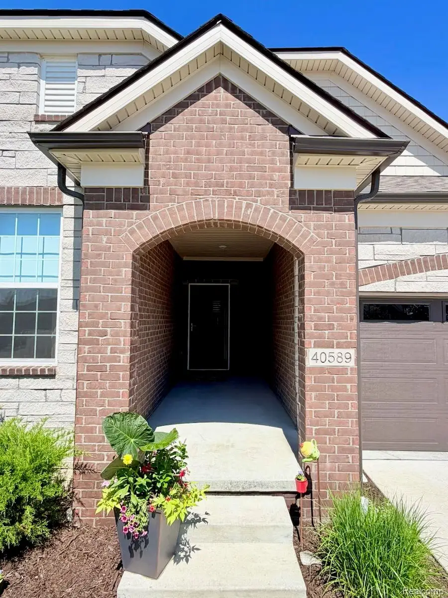 40589 Aster Court, Clinton Township, MI 48036 - #3
