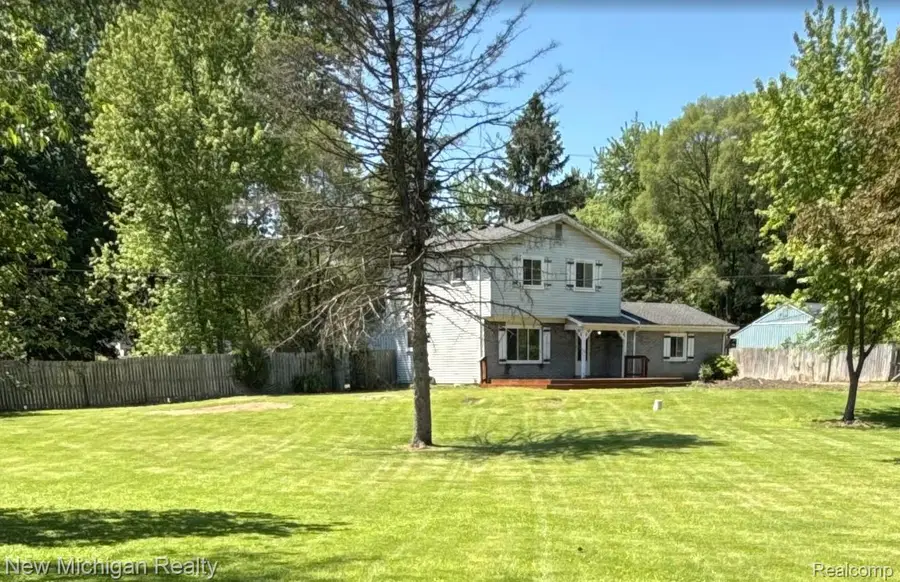 895 Garner N, Milford, MI 48380 - #3