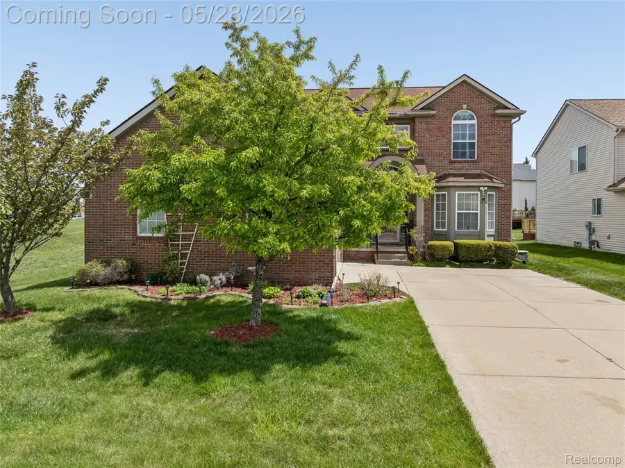 216 Tucker Street, Pontiac, MI 48341 - #3