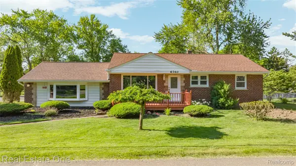 6740 Brockhurst Boulevard, WestBloomfield, MI 48322