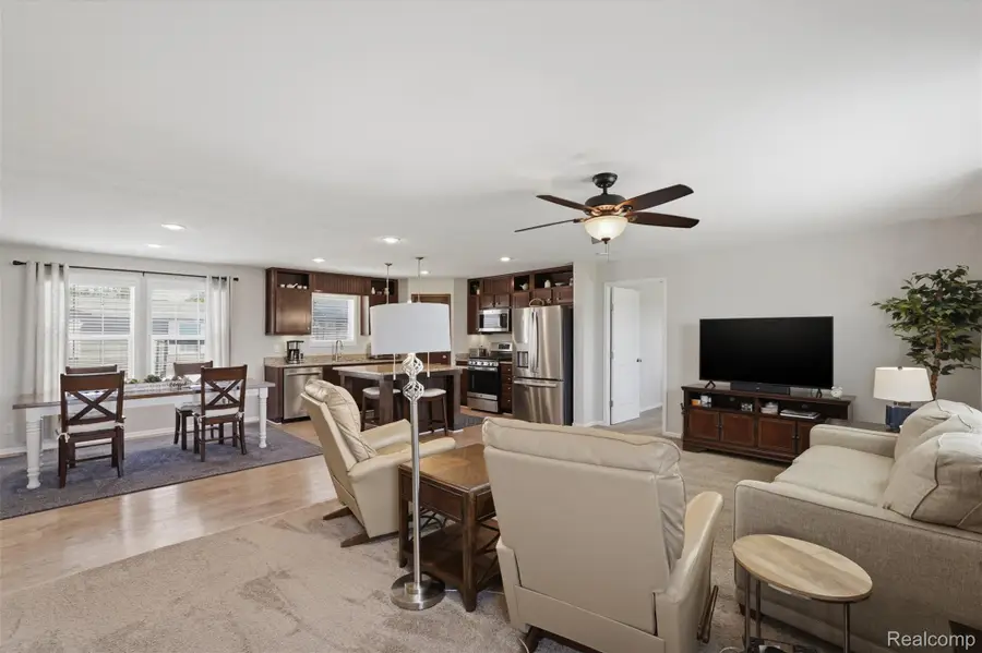 11112 Hickory Tree Court, South Lyon, MI 48178 - #3