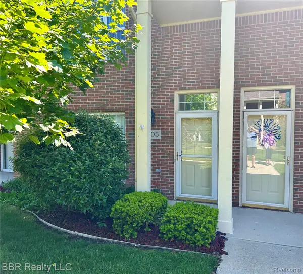 505 Mulberry Street #27, Wyandotte, MI 48192