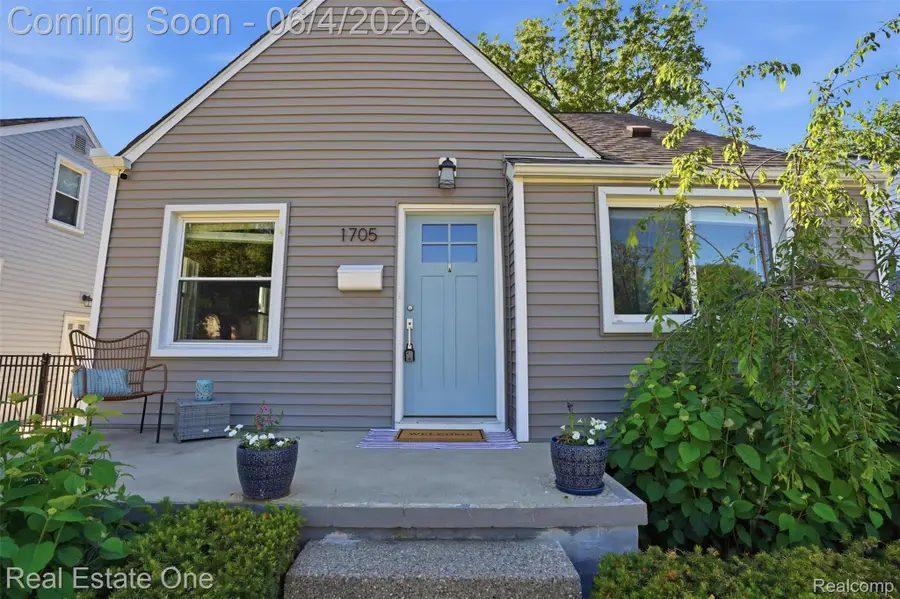 1705 N Altadena Avenue, Royal Oak, MI 48067 - #2