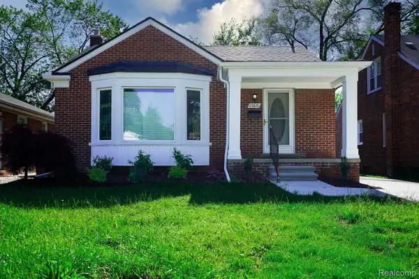 23610 Morton Street, OakPark, MI 48237