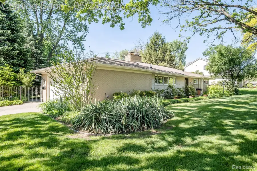 3621 Berkshire Drive, Bloomfield, MI 48301 - #2