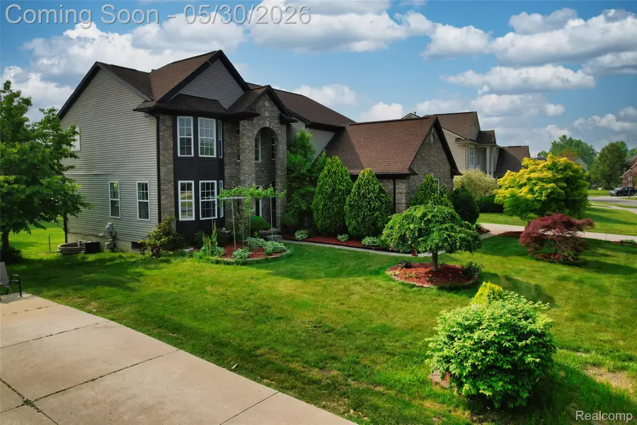 6330 Sadie Lane, Belleville, MI 48111 - #3