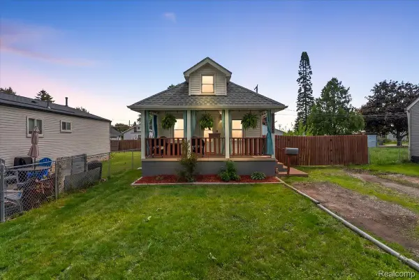 28828 Galloway Street, Roseville, MI 48066