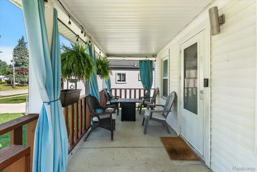 28828 Galloway Street, Roseville, MI 48066 - #3