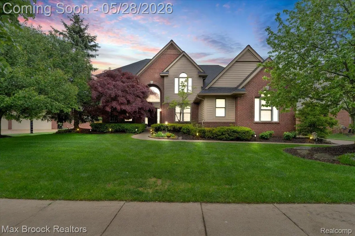 47071 Northumberland Street, Novi, MI 48374 - #1