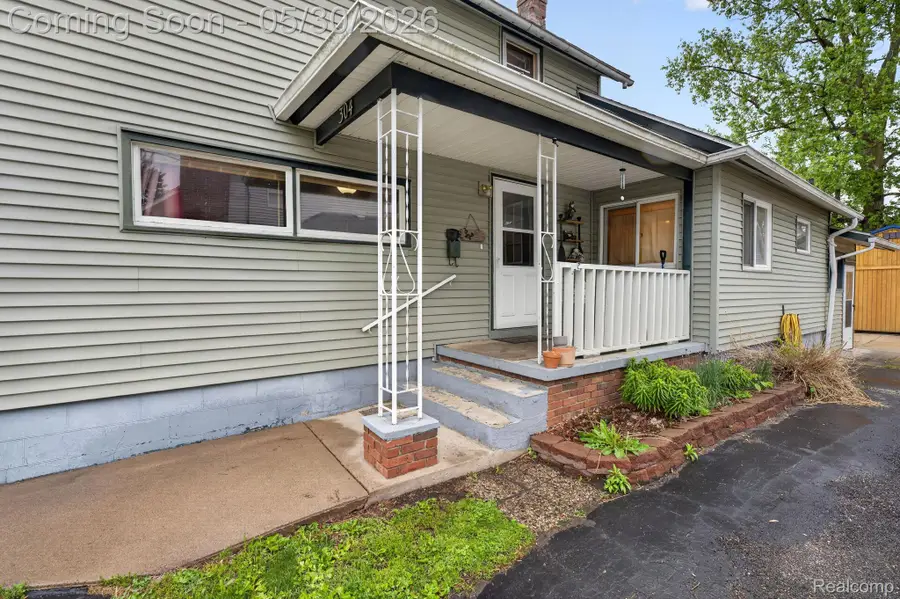 304 W Ridge Street, Owosso, MI 48867 - #3
