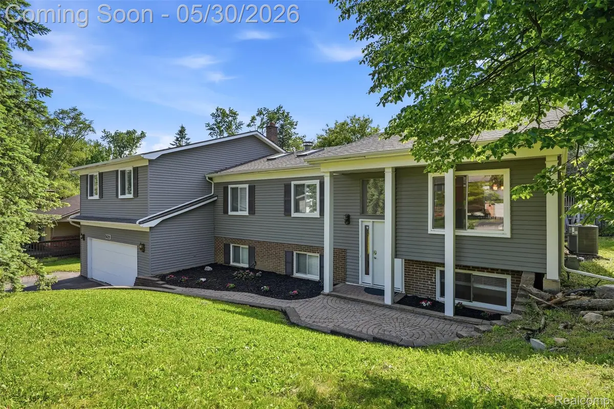 5620 Eastman Boulevard, West Bloomfield, MI 48323 - #1