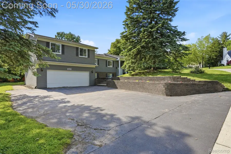 5620 Eastman Boulevard, West Bloomfield, MI 48323 - #3