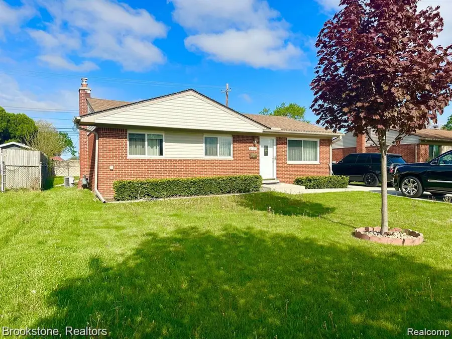 41371 Hamilton Drive, Sterling Heights, MI 48313 - #2