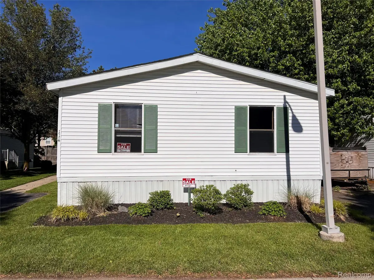 351 Squirrel #114, Auburn Hills, MI 48326 - #1