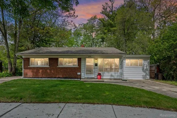 21951 Morton Street, OakPark, MI 48237