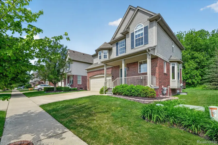 28294 Cottage Lane, New Hudson, MI 48165 - #2