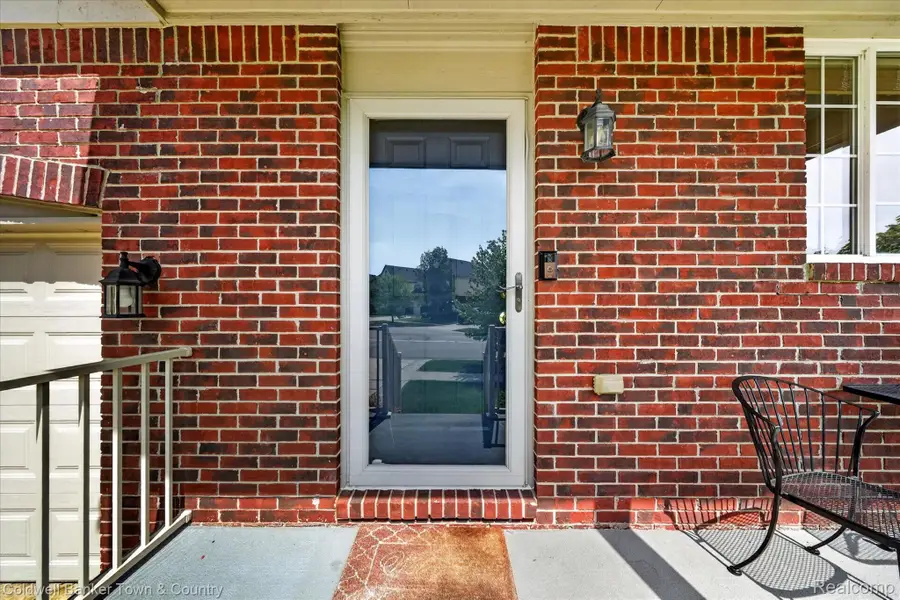 28294 Cottage Lane, New Hudson, MI 48165 - #3