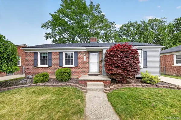 9818 Roseland Street, Livonia, MI 48150