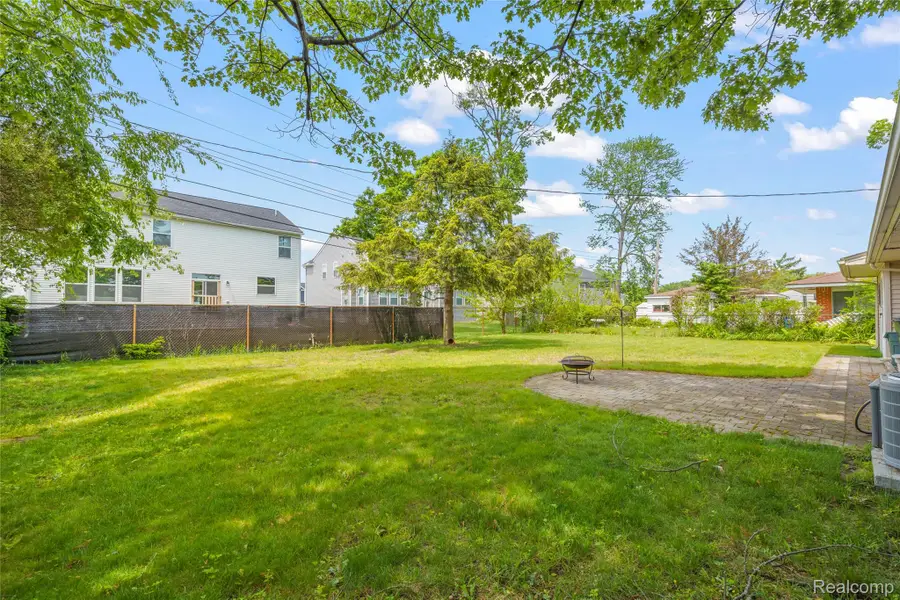 35815 Thames Street, Westland, MI 48186 - #3