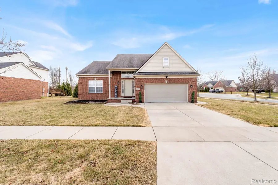 21196 Oak Ridge Drive, Clinton, MI 48036 - #3