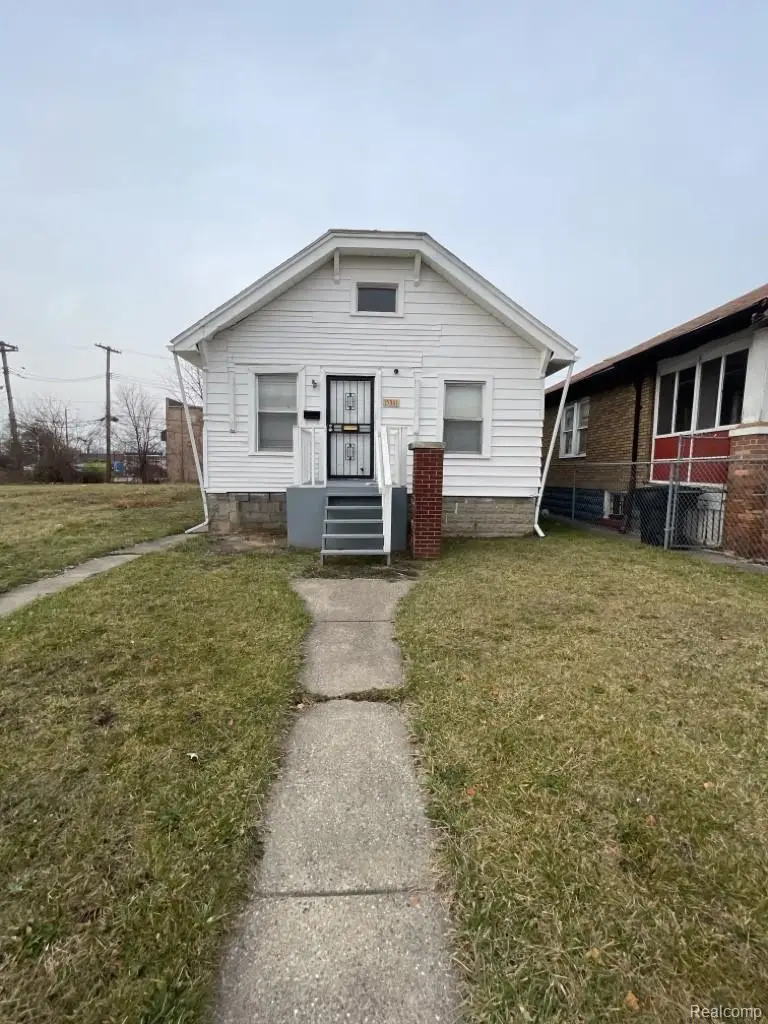 15351 Petoskey Avenue, Detroit, MI 48238 - #1