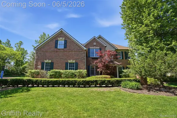 1543 Fairfax Court, Milford, MI 48380