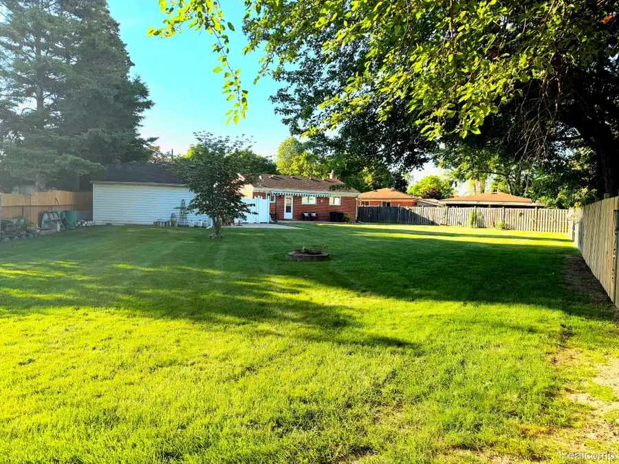 4300 Evans Street, Wayne, MI 48184 - #3