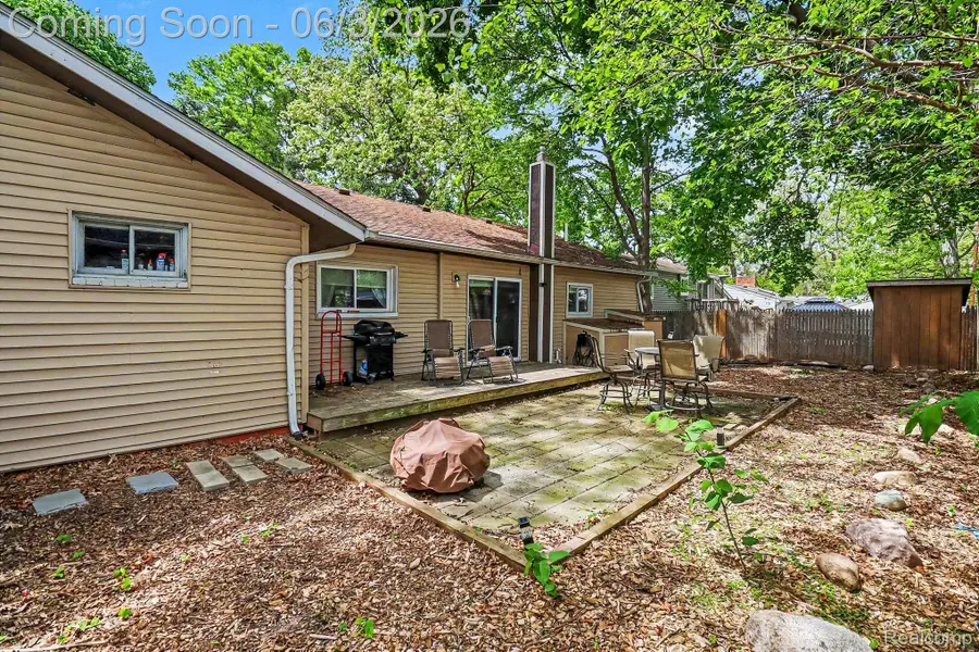 2512 Grandview Boulevard, Waterford, MI 48329 - #3