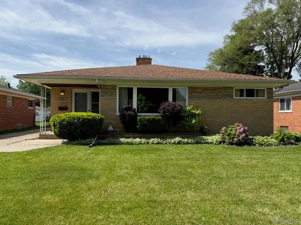 20018 Mauer Street, StClairShores, MI 48080