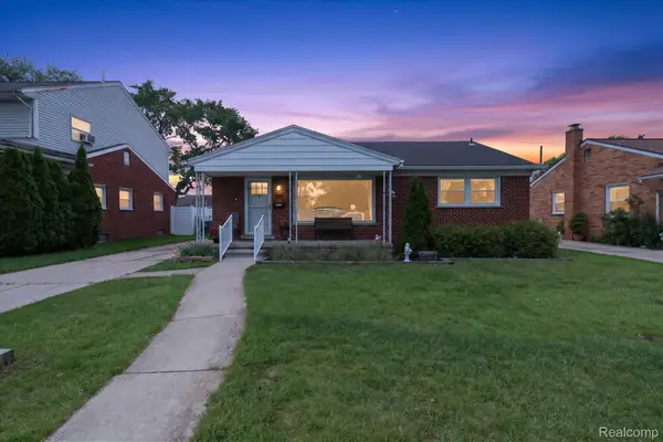 6601 Elizabeth Street, GardenCity, MI 48135
