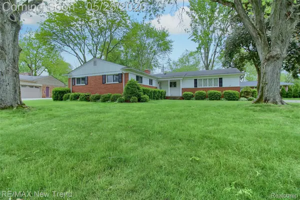 32216 Craftsbury Road, Farmington, MI 48334