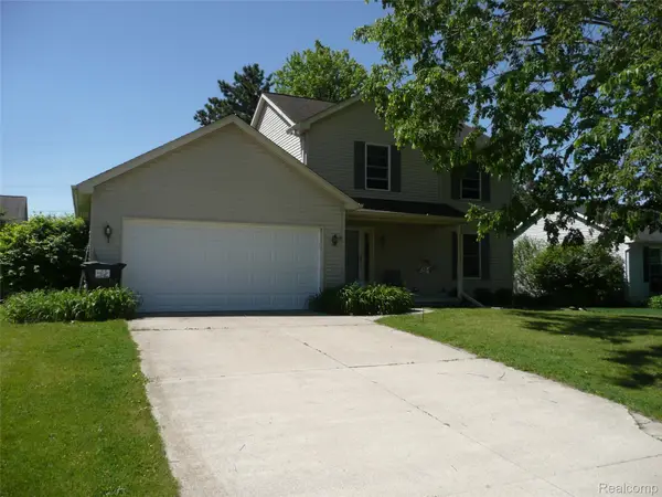 2388 Ava, Howell, MI 48843