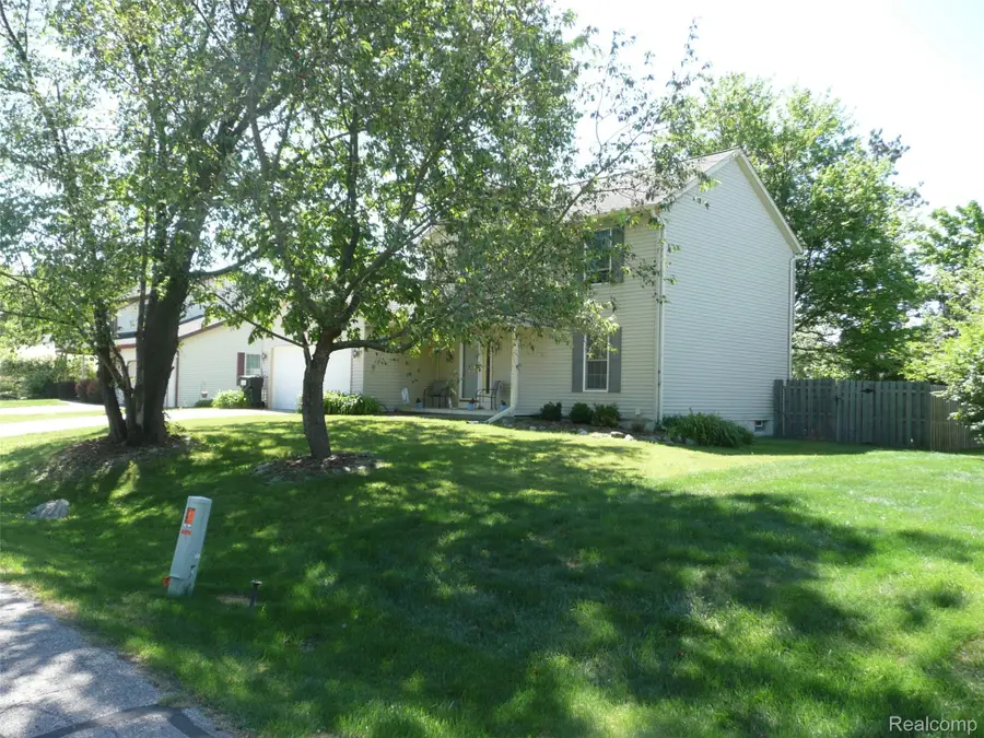 2388 Ava, Howell, MI 48843 - #2