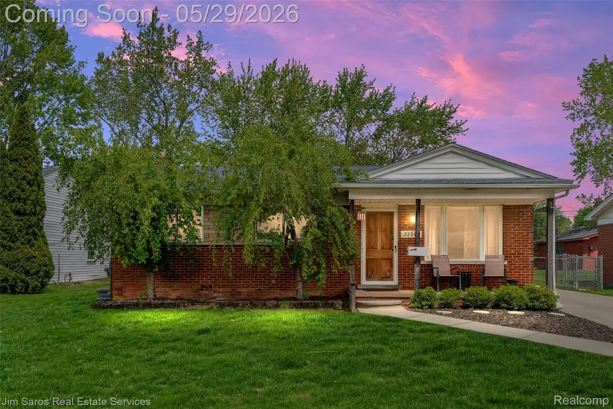 22801 Lake Boulevard, Saint Clair Shores, MI 48082 - #1