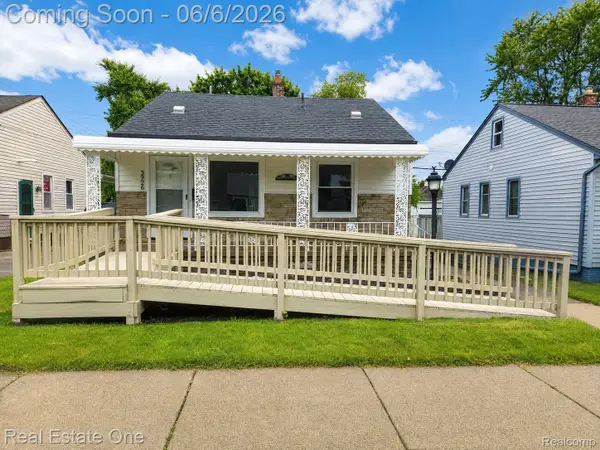 3926 21st Street, Wyandotte, MI 48192