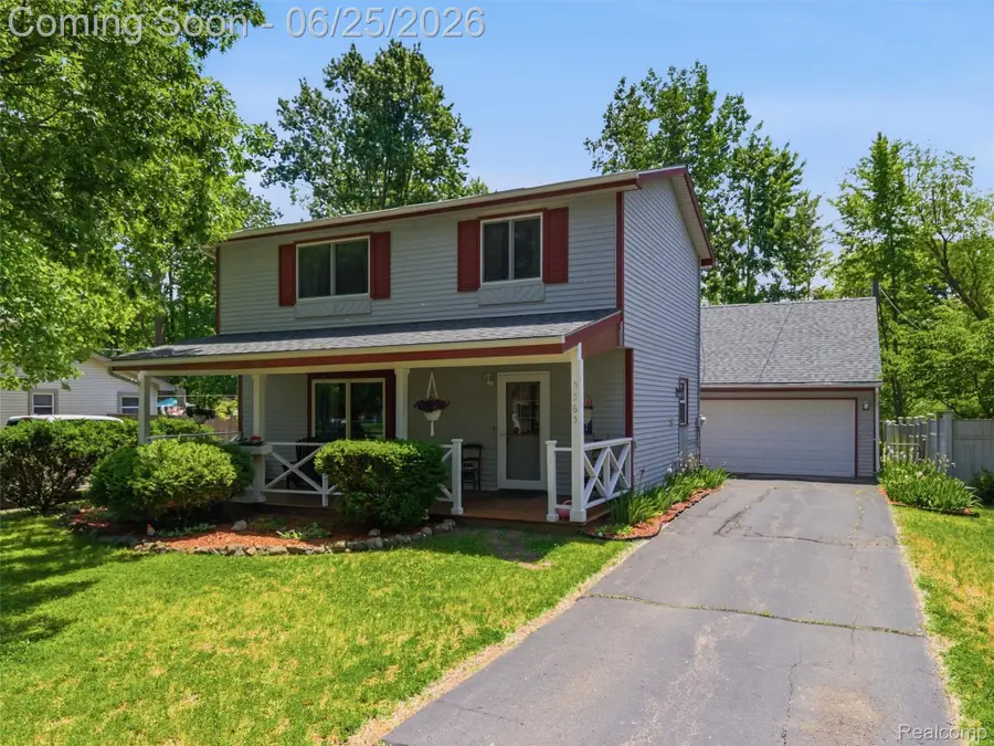 5565 Crescent Road, Waterford, MI 48327 - #2
