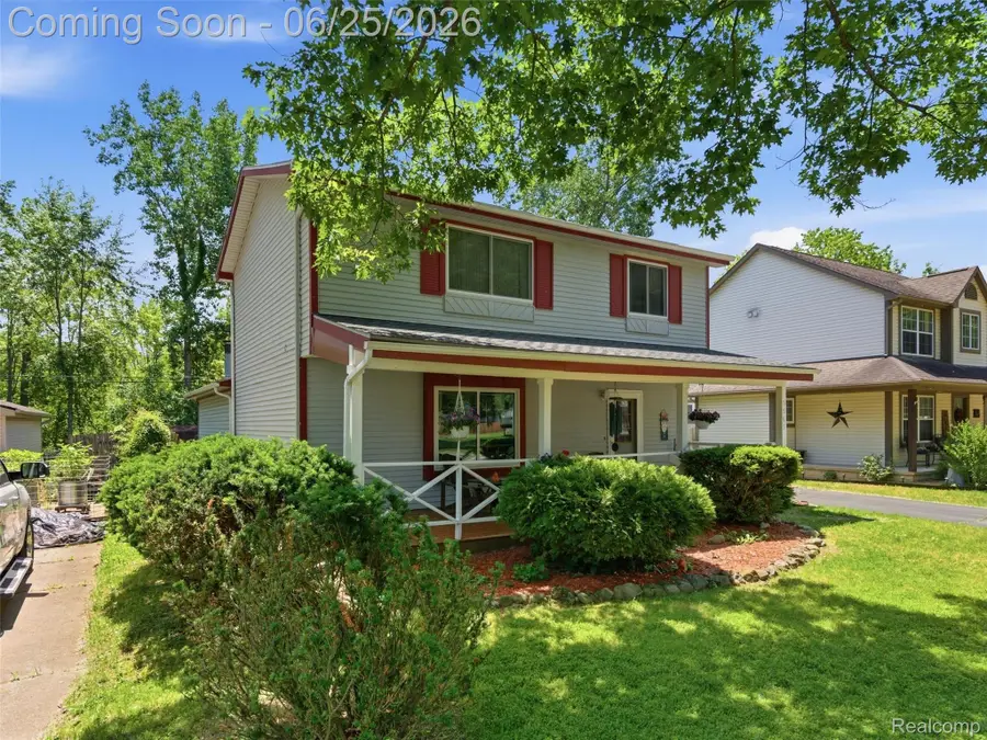 5565 Crescent Road, Waterford, MI 48327 - #3