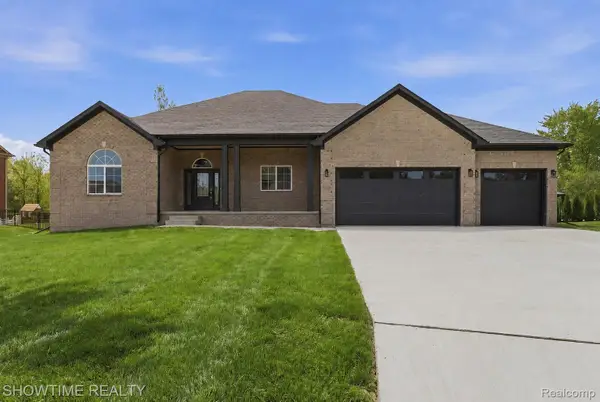 68125 Lake Angela Drive, Richmond, MI 48062
