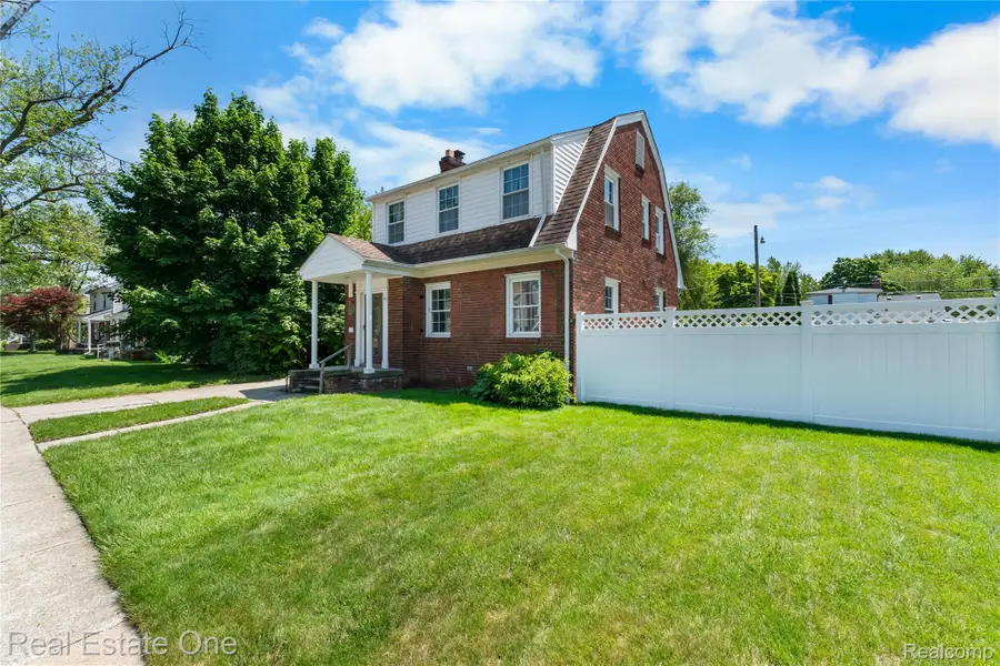 433 Kings Highway, Wyandotte, MI 48192 - #3