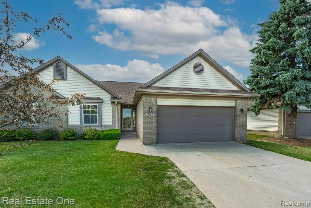 283 Whispering Hill, Commerce, MI 48390 - #1