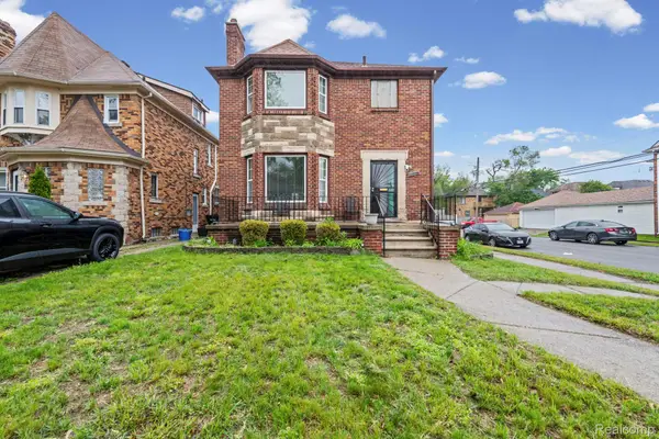17500 Pennington Drive, Detroit, MI 48221
