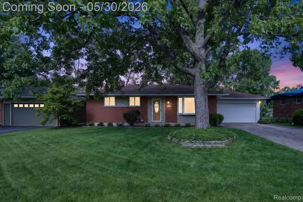 721 Robbinann Drive, Waterford, MI 48328