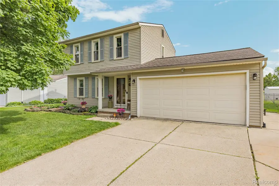 3553 Loon Lake Road, Wixom, MI 48393 - #2