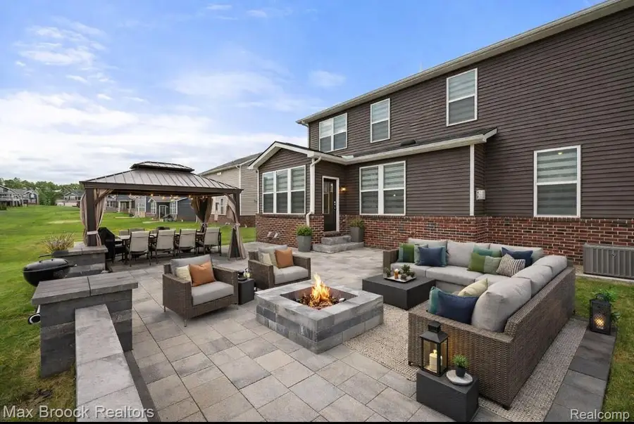 2610 Ironton Drive, Commerce, MI 48382 - #2