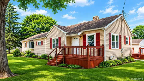 1443 Merle Avenue, Burton, MI 48509